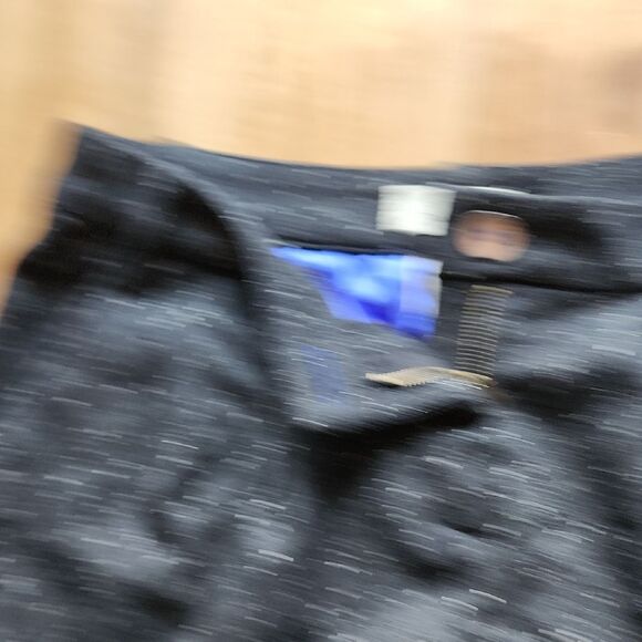 Elegant Black Speckled High Waist Shorts- Women's Size 6 - Picture 3 of 5